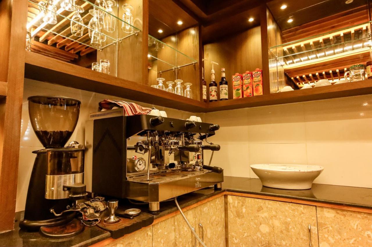 Hotel Elegant Kathmandu Inn Экстерьер фото