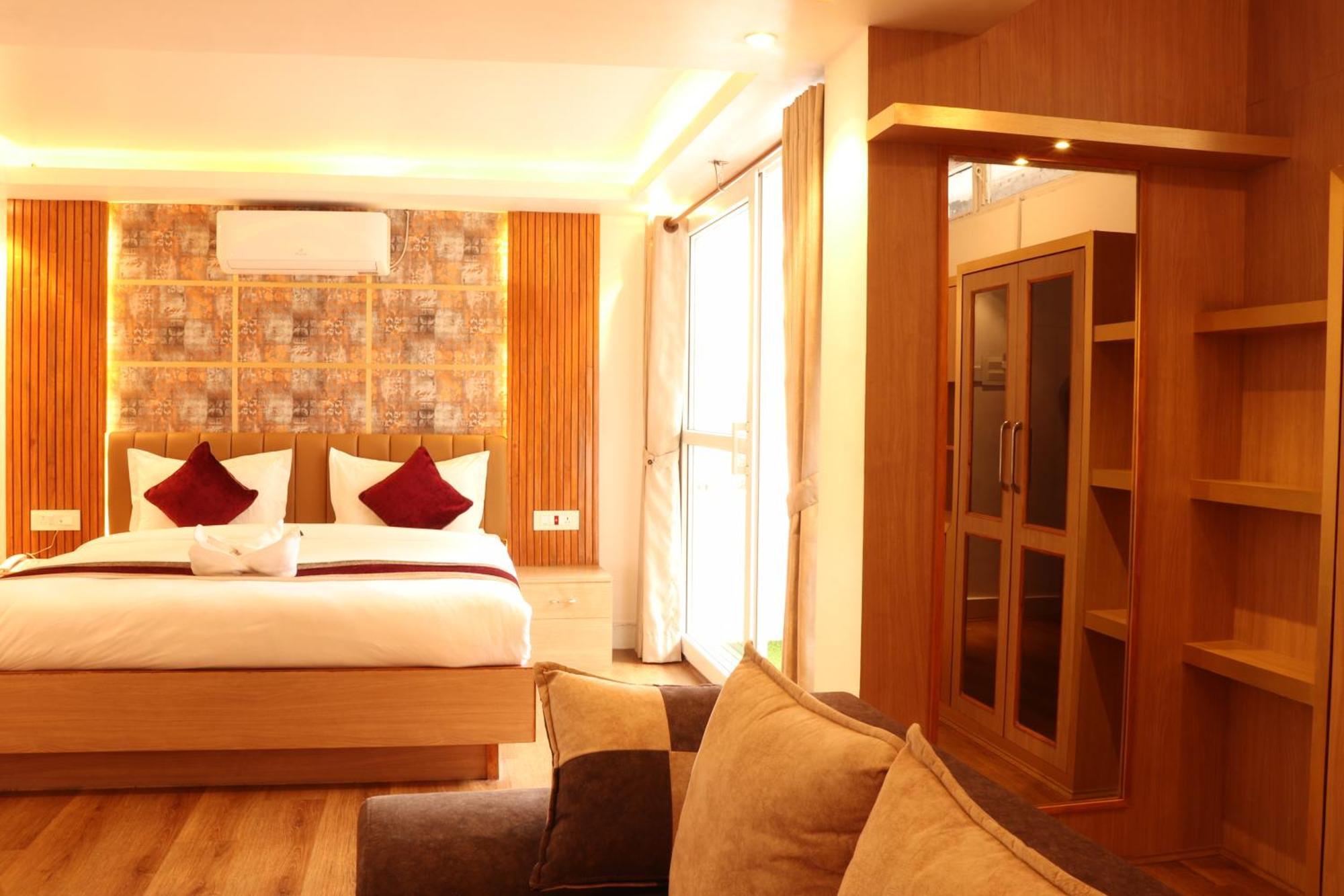 Hotel Elegant Kathmandu Inn Экстерьер фото
