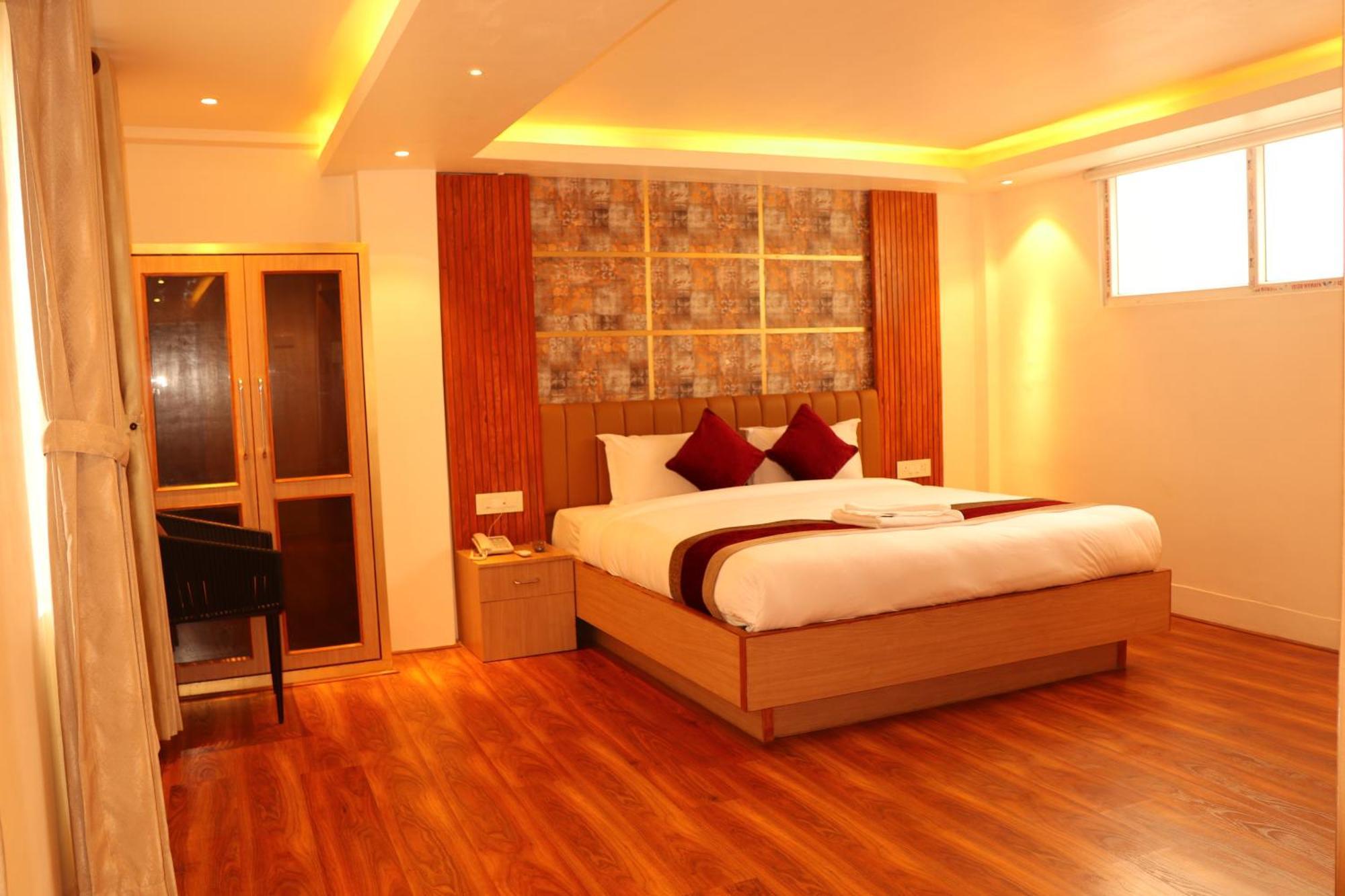 Hotel Elegant Kathmandu Inn Экстерьер фото