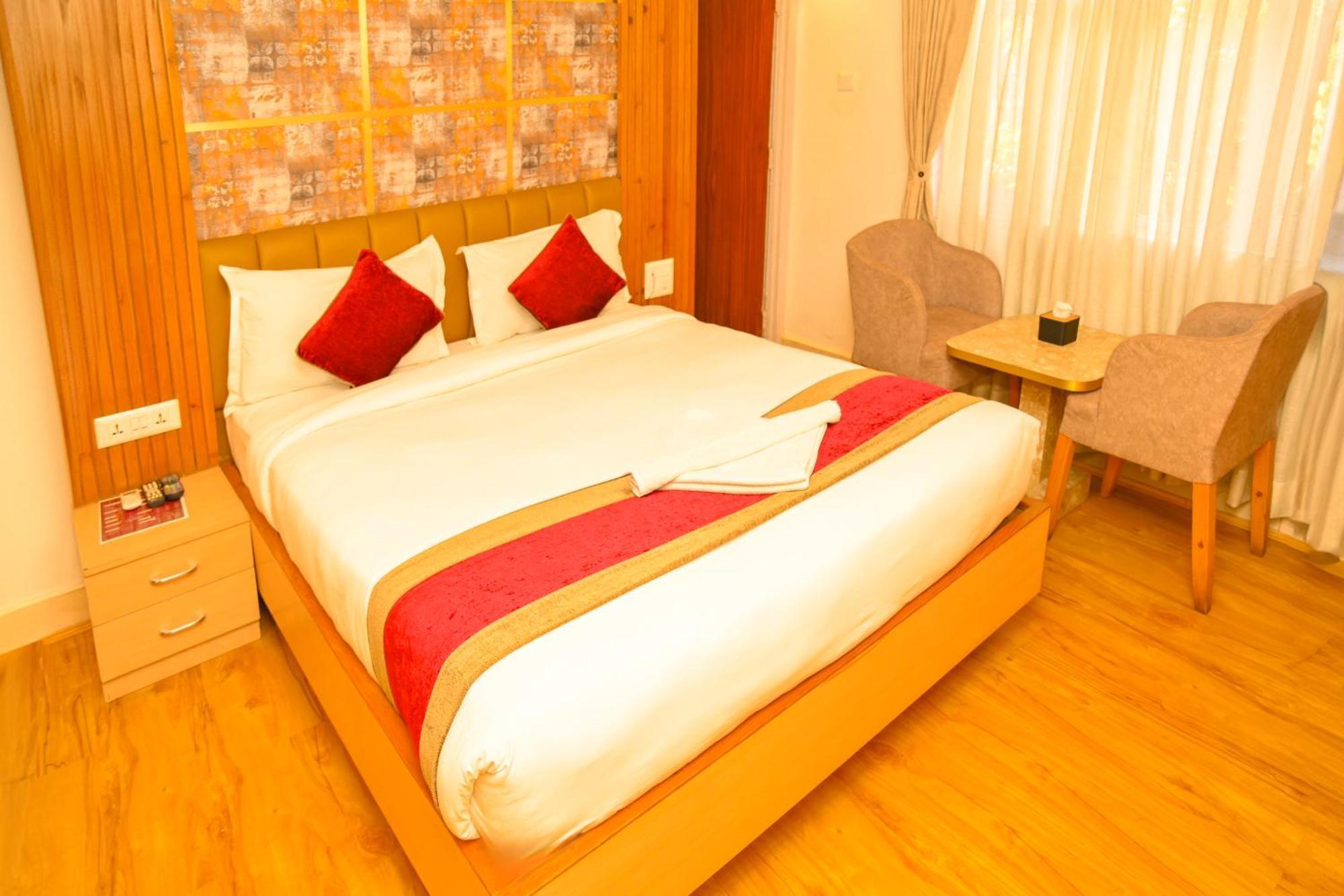 Hotel Elegant Kathmandu Inn Экстерьер фото