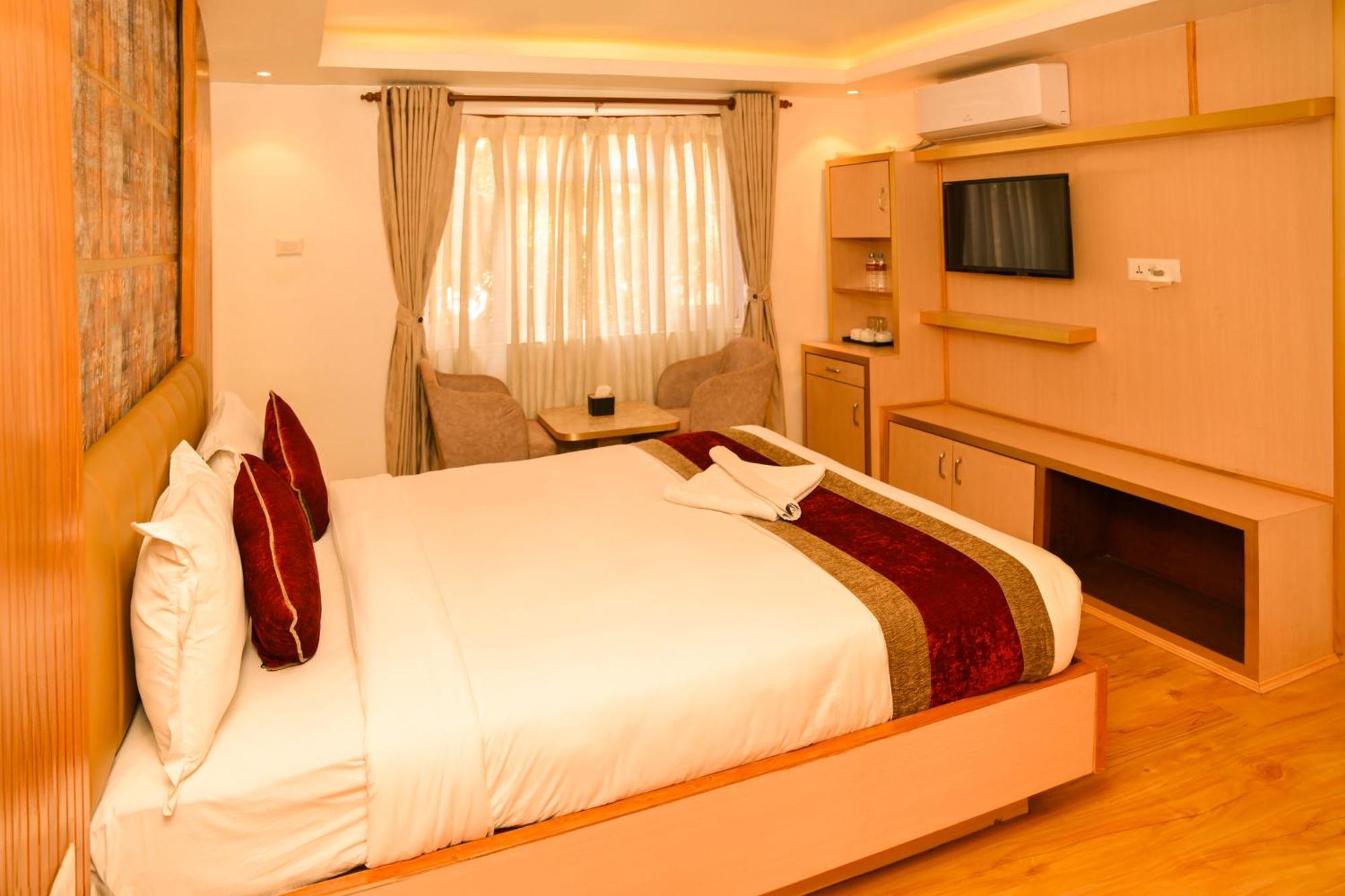 Hotel Elegant Kathmandu Inn Экстерьер фото