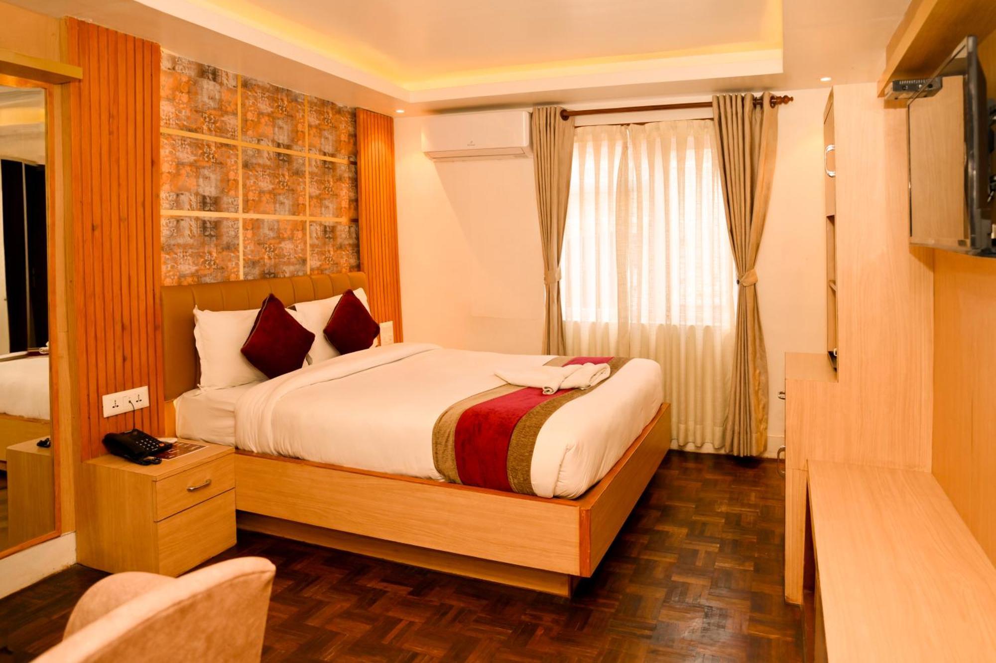 Hotel Elegant Kathmandu Inn Экстерьер фото