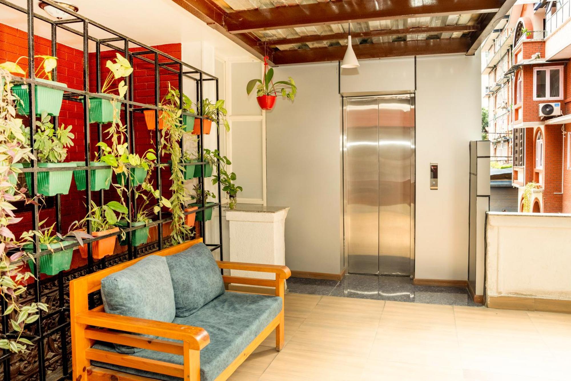 Hotel Elegant Kathmandu Inn Экстерьер фото