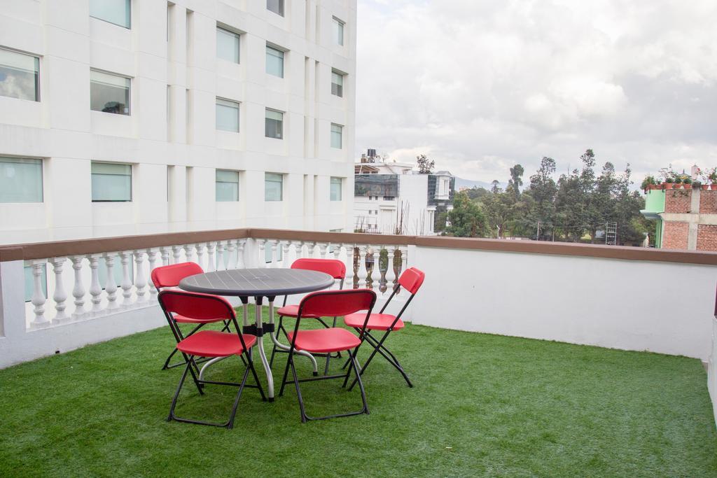 Hotel Elegant Kathmandu Inn Экстерьер фото